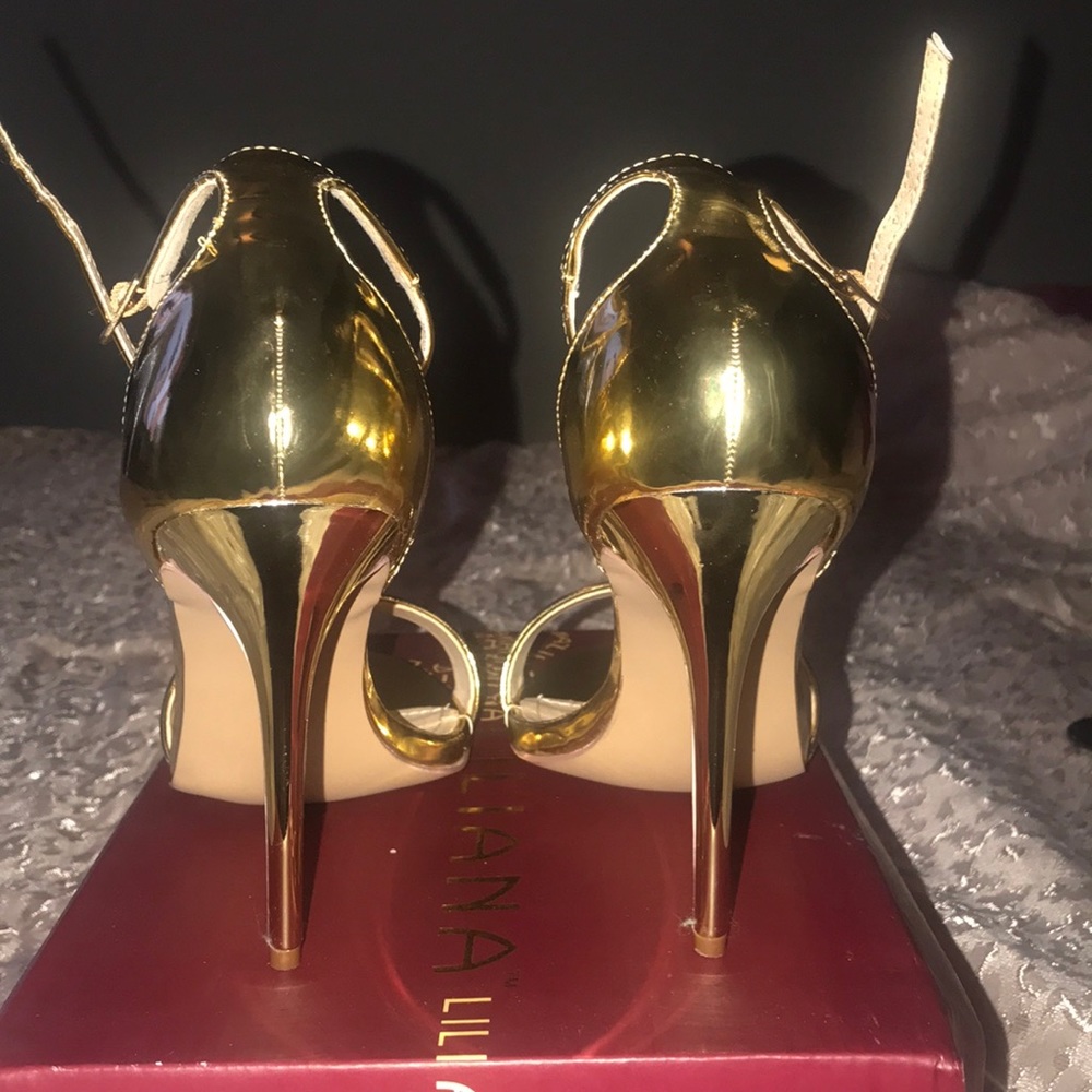 Heels - Picture 2 of 5